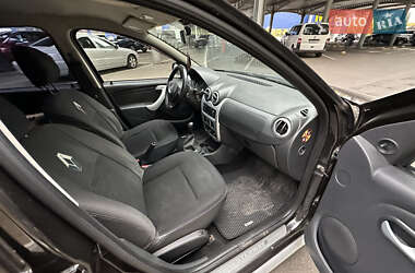 Внедорожник / Кроссовер Renault Sandero StepWay 2012 в 