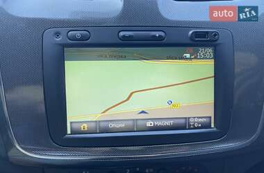 Хэтчбек Renault Sandero StepWay 2018 в 