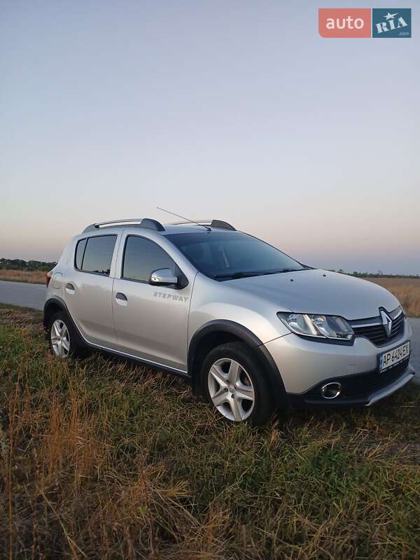Внедорожник / Кроссовер Renault Sandero StepWay 2016 в Запорожье фото 6 Внедорожник / Кроссовер Renault Sandero StepWay 2016 в Запорожье