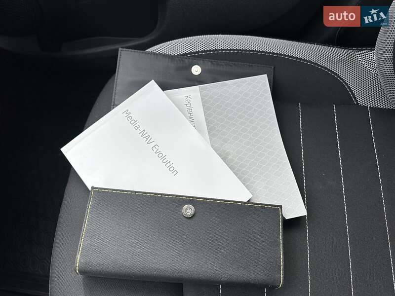 Хетчбек Renault Sandero StepWay 2020 в Києві