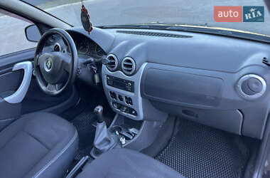 Внедорожник / Кроссовер Renault Sandero StepWay 2012 в 