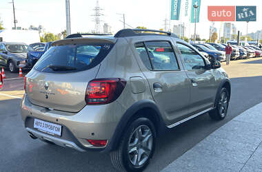 Хэтчбек Renault Sandero StepWay 2020 в 