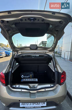 Хэтчбек Renault Sandero StepWay 2020 в 