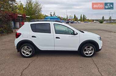Хэтчбек Renault Sandero StepWay 2020 в 