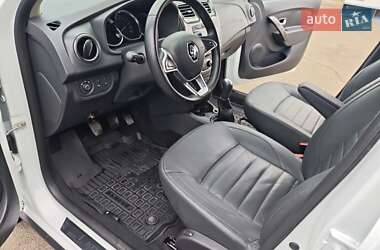 Хэтчбек Renault Sandero StepWay 2020 в 