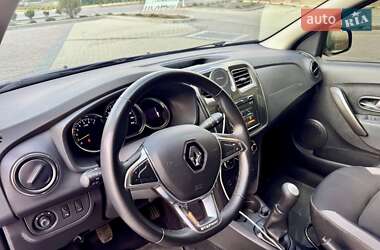 Хэтчбек Renault Sandero StepWay 2021 в 