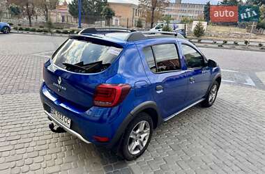 Хэтчбек Renault Sandero StepWay 2021 в 