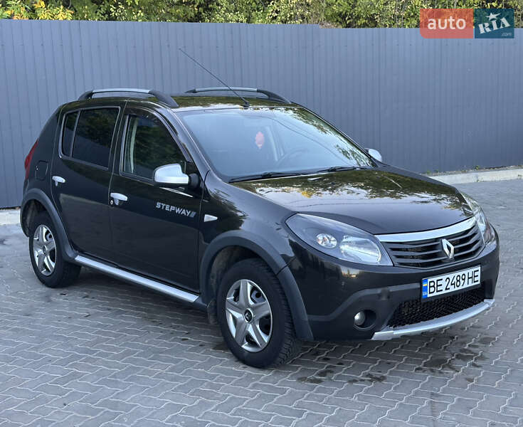 Renault Sandero StepWay 2012