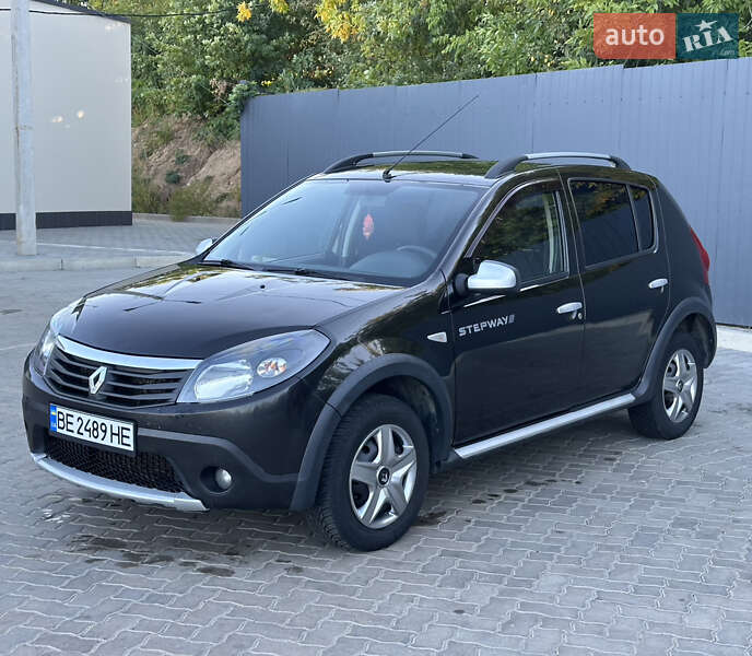 Внедорожник / Кроссовер Renault Sandero StepWay 2012 в Николаеве