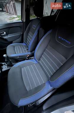 Хэтчбек Renault Sandero StepWay 2021 в 