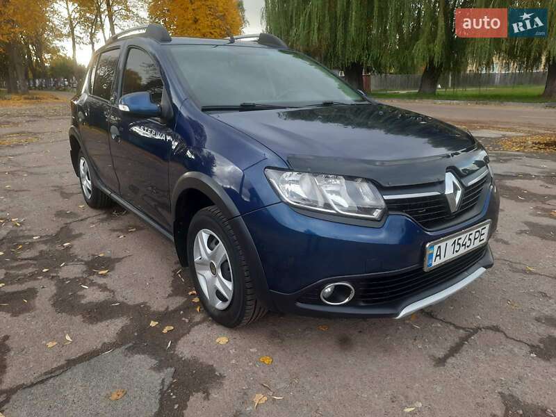 Хэтчбек Renault Sandero StepWay 2016 в Кролевце