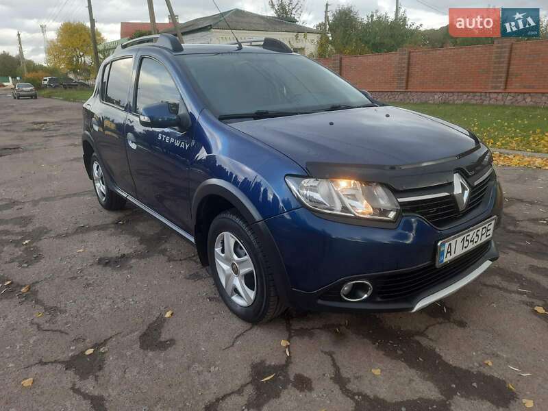 Хэтчбек Renault Sandero StepWay 2016 в Кролевце