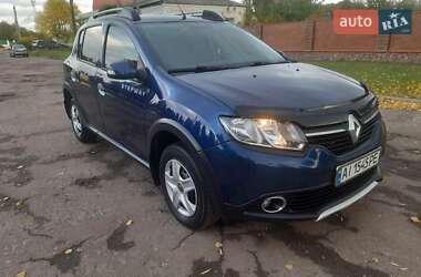 Хетчбек Renault Sandero StepWay 2016 в 