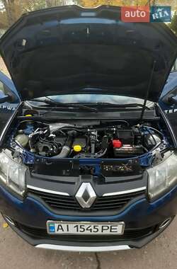 Хетчбек Renault Sandero StepWay 2016 в 