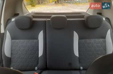 Хетчбек Renault Sandero StepWay 2016 в 
