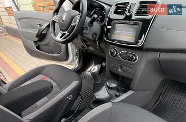 Хэтчбек Renault Sandero StepWay 2019 в 