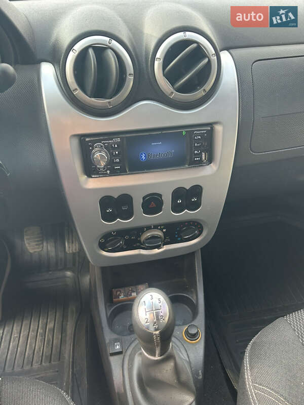 Позашляховик / Кросовер Renault Sandero StepWay 2011 в Дніпрі