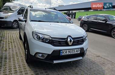 Хэтчбек Renault Sandero StepWay 2017 в Киеве Хэтчбек Renault Sandero StepWay 2017 в Киеве