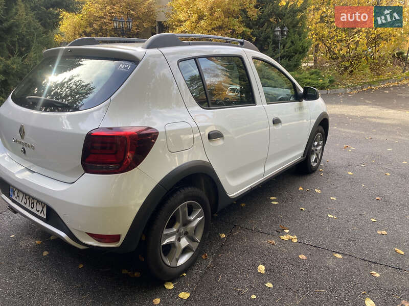 Хетчбек Renault Sandero StepWay 2021 в Києві