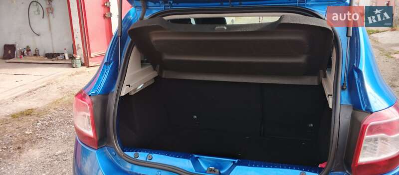 Хетчбек Renault Sandero StepWay 2016 в Хмельницькому фото 6 Хетчбек Renault Sandero StepWay 2016 в Хмельницькому