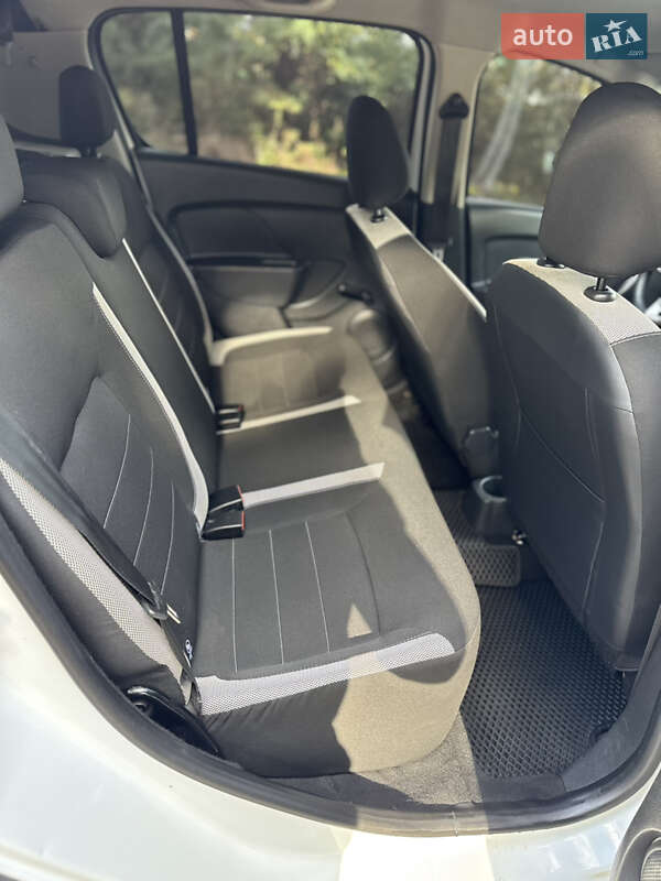 Хэтчбек Renault Sandero StepWay 2021 в Виннице фото 18 Хэтчбек Renault Sandero StepWay 2021 в Виннице