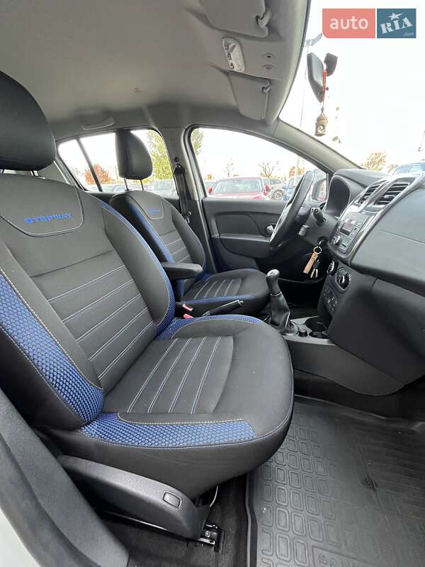 Хэтчбек Renault Sandero StepWay 2020 в Киеве фото 11 Хэтчбек Renault Sandero StepWay 2020 в Киеве