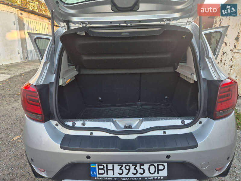 Хэтчбек Renault Sandero StepWay 2021 в Одессе
