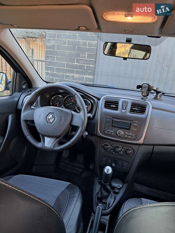 Renault Sandero StepWay 2013 Renault Sandero StepWay 2013