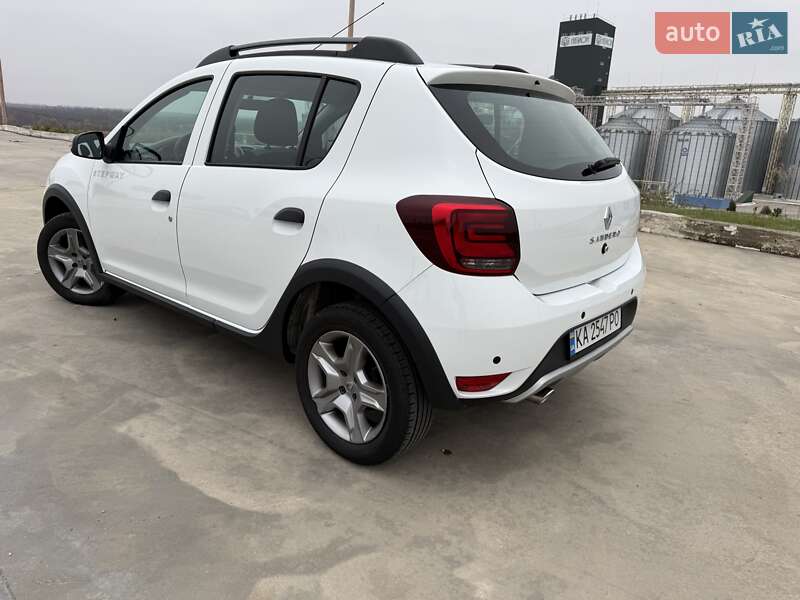 Хетчбек Renault Sandero StepWay 2021 в Києві
