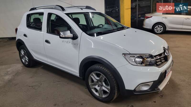 Хэтчбек Renault Sandero StepWay 2020 в Киеве фото 6 Хэтчбек Renault Sandero StepWay 2020 в Киеве