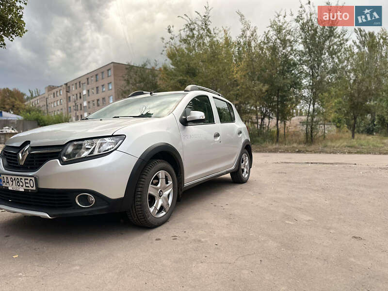 Позашляховик / Кросовер Renault Sandero StepWay 2013 в Кривому Розі фото 2 Позашляховик / Кросовер Renault Sandero StepWay 2013 в Кривому Розі
