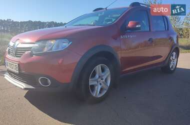Внедорожник / Кроссовер Renault Sandero StepWay 2013 в Киеве