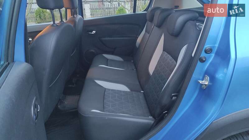 Позашляховик / Кросовер Renault Sandero StepWay 2013 в Шостці