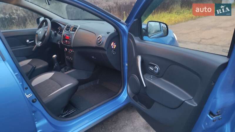 Позашляховик / Кросовер Renault Sandero StepWay 2013 в Шостці