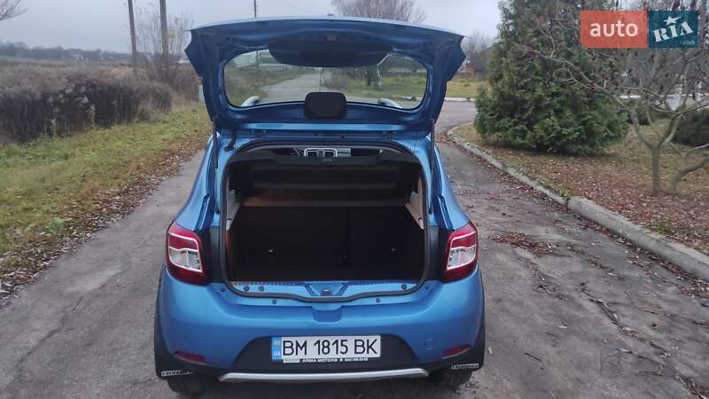 Позашляховик / Кросовер Renault Sandero StepWay 2013 в Шостці