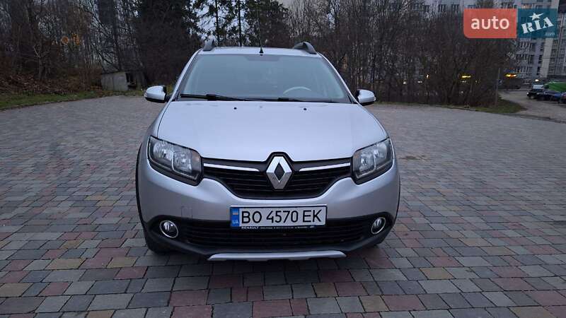 Хэтчбек Renault Sandero StepWay 2016 в Тернополе фото 8 Хэтчбек Renault Sandero StepWay 2016 в Тернополе