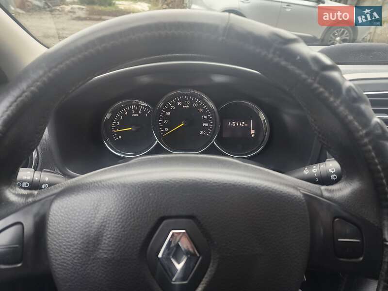 Позашляховик / Кросовер Renault Sandero StepWay 2015 в Харкові фото 7 Позашляховик / Кросовер Renault Sandero StepWay 2015 в Харкові