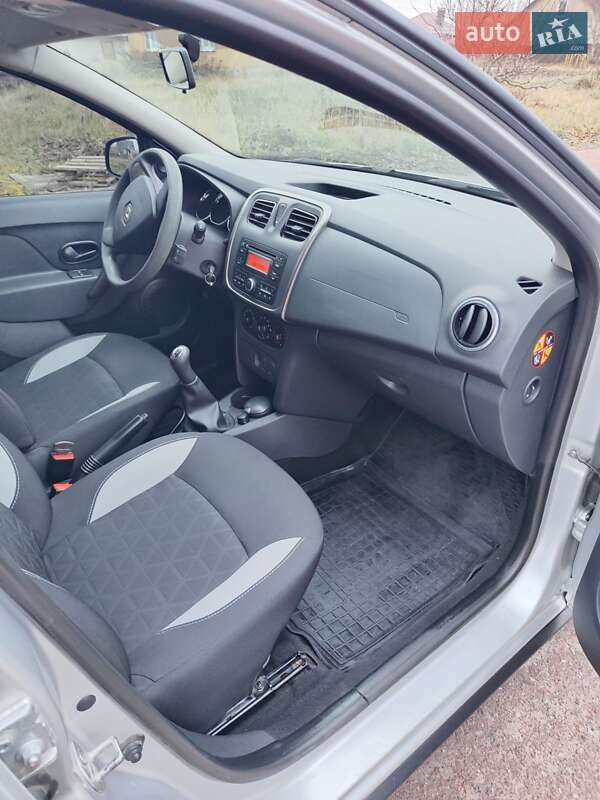 Позашляховик / Кросовер Renault Sandero StepWay 2015 в Кролевці