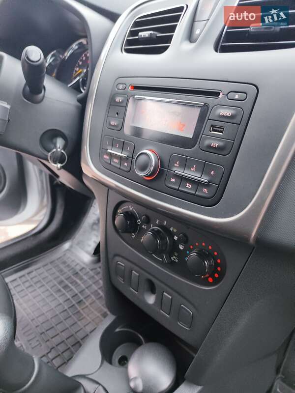 Позашляховик / Кросовер Renault Sandero StepWay 2015 в Кролевці