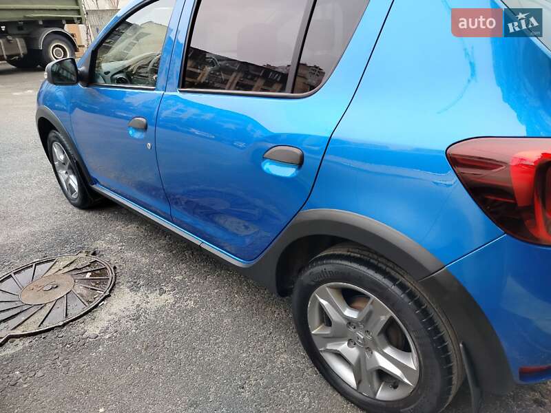 Хетчбек Renault Sandero StepWay 2018 в Одесі фото 6 Хетчбек Renault Sandero StepWay 2018 в Одесі