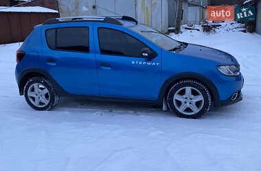 Позашляховик / Кросовер Renault Sandero StepWay 2013 в Львові