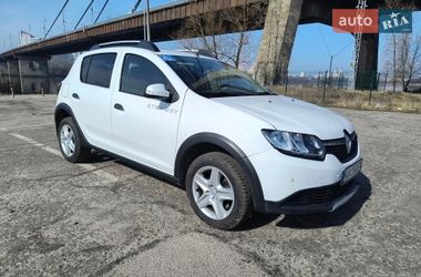 Хетчбек Renault Sandero StepWay 2016 в Києві