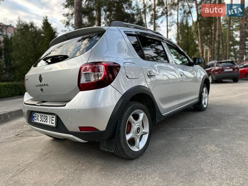 Позашляховик / Кросовер Renault Sandero StepWay 2013 в Нетішині