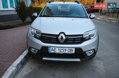 Хэтчбек Renault Sandero StepWay 2017 в Киеве