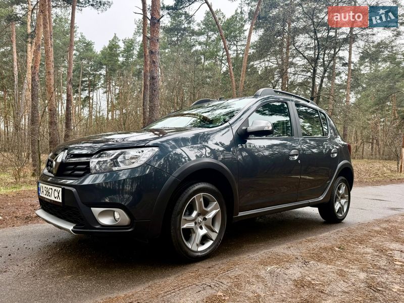 Хэтчбек Renault Sandero StepWay 2017 в Киеве