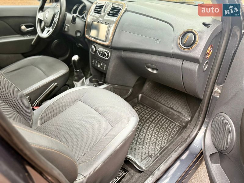 Хэтчбек Renault Sandero StepWay 2017 в Киеве