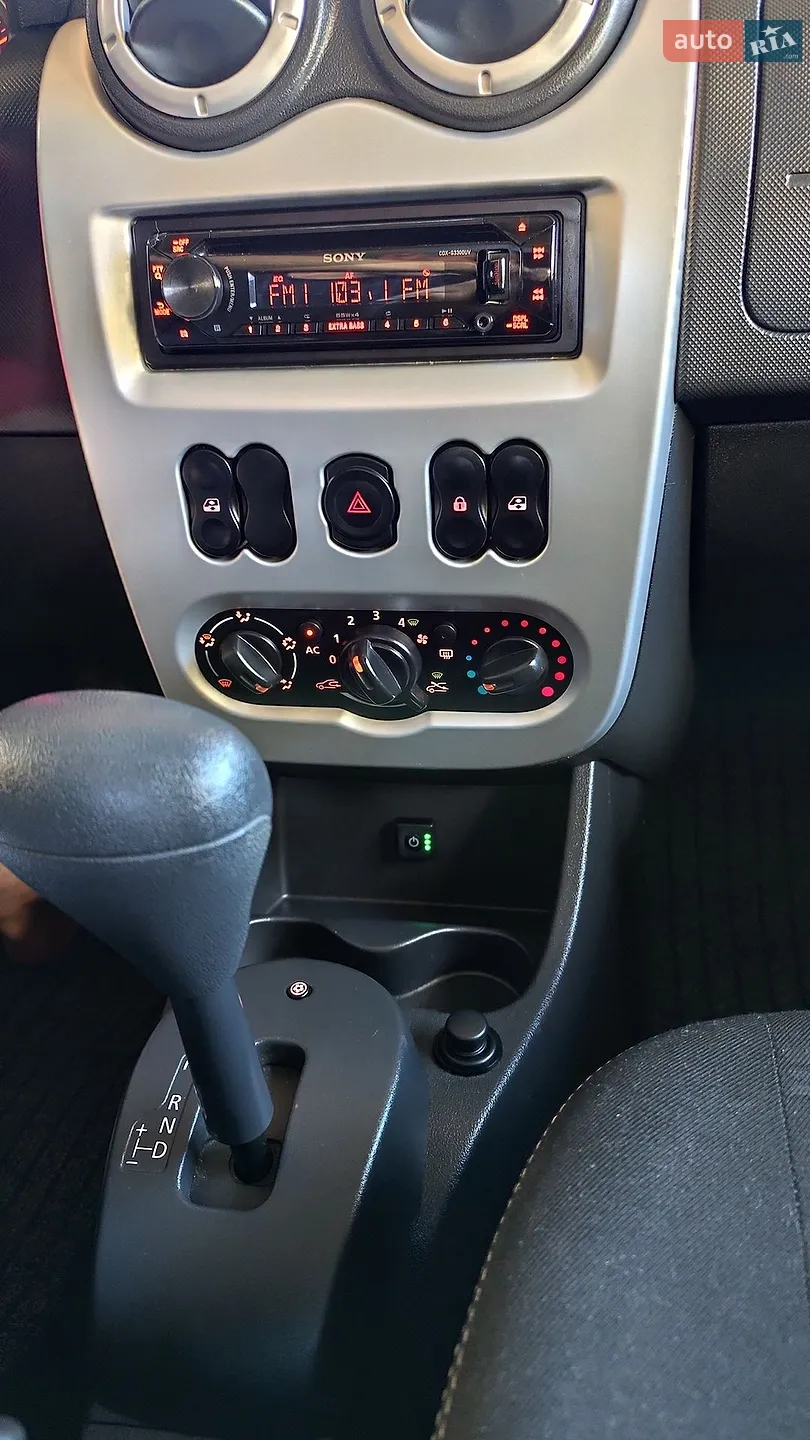 2012 Renault Sandero - мініатюра 32