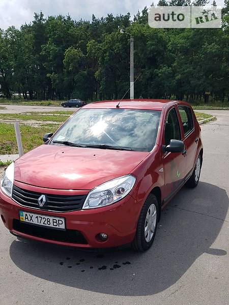 Хэтчбек Renault Sandero 2012 в Харькове