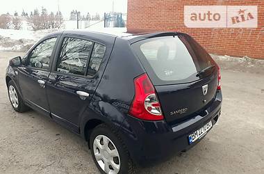 Хэтчбек Renault Sandero 2010 в Сумах