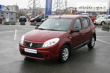 Хэтчбек Renault Sandero 2011 в Киеве